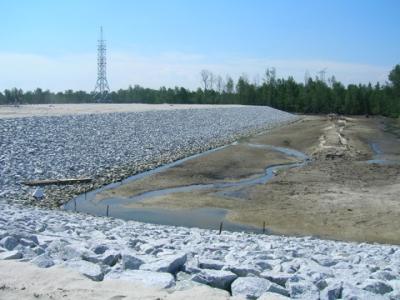 Completion section of rock revetment